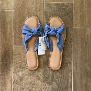 New Old Navy sandals with jean strap